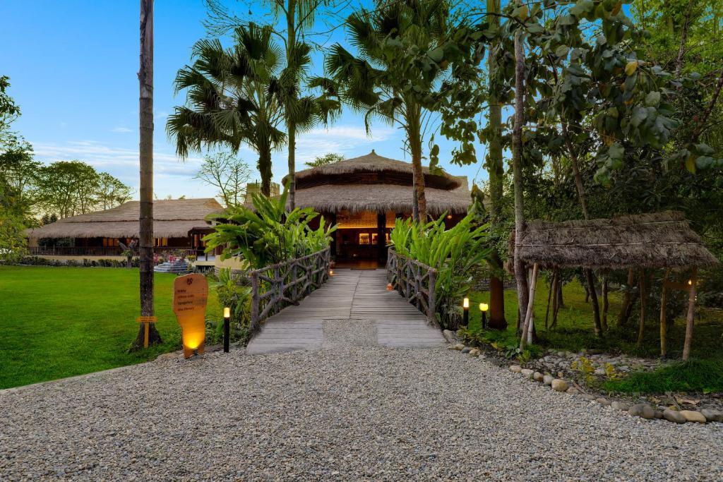 Chitwan Tigerland Safari Hotel Widok 2