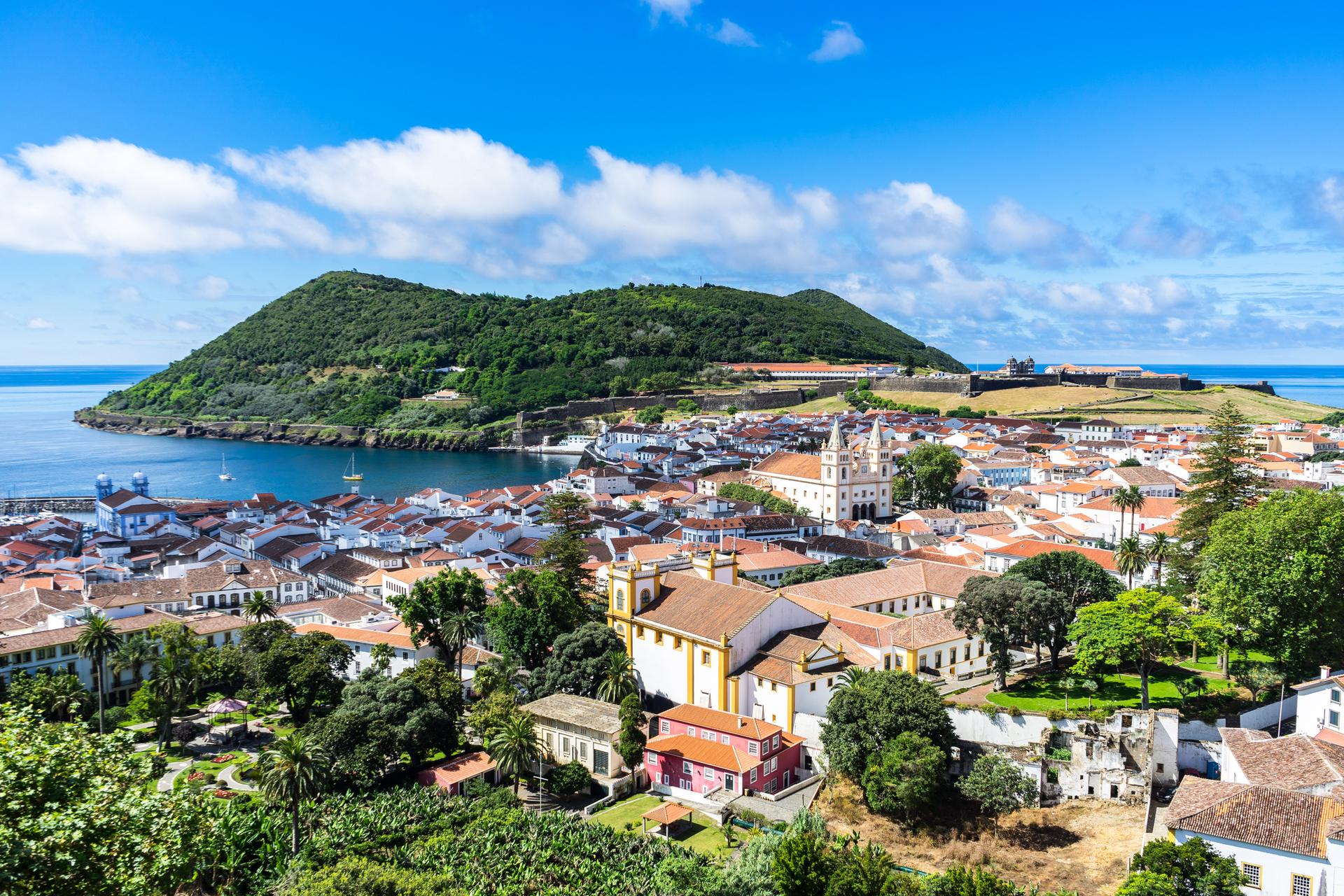 Angra de Heroismo, Azory